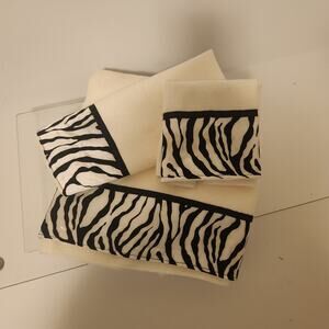 3 Piece Zebra Accented Bathroom Towel set